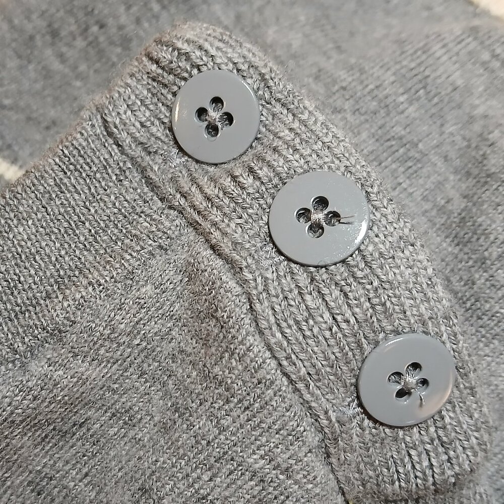 BANANA REPUBLIC Merino Wool Crew Neck Sweater S - EUC - Picture 4 of 7
